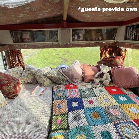 2 X Double Bed Glamping Wagon At Dalby Forest 斯卡伯勒 外观 照片