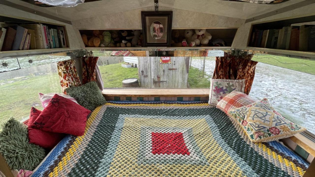 2 X Double Bed Glamping Wagon At Dalby Forest 斯卡伯勒 外观 照片